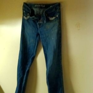 Low cut stretch jeans
